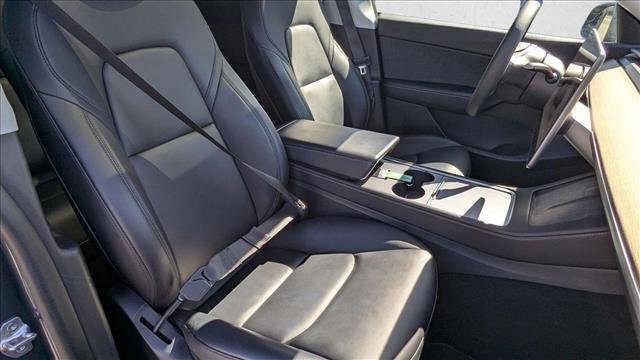 Used 2022 Tesla Model Y Performance image 27
