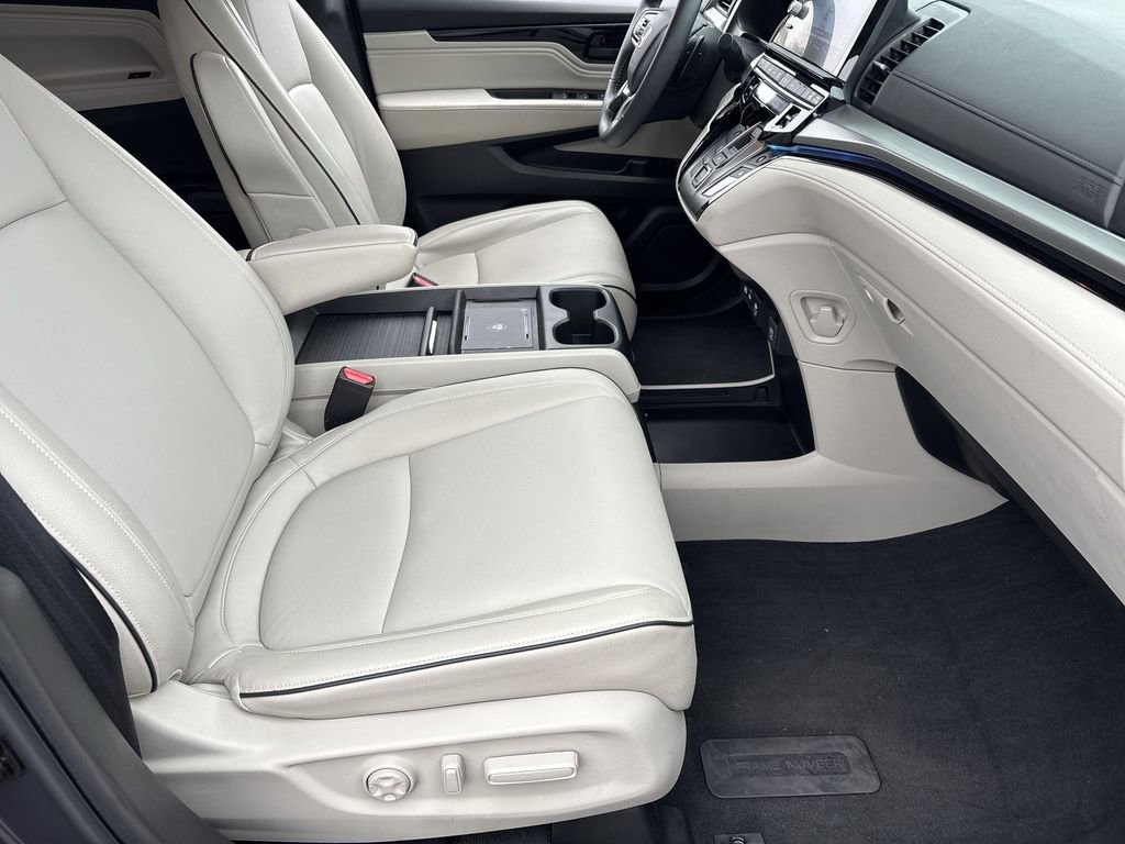 Used 2025 Honda Odyssey Touring image 28