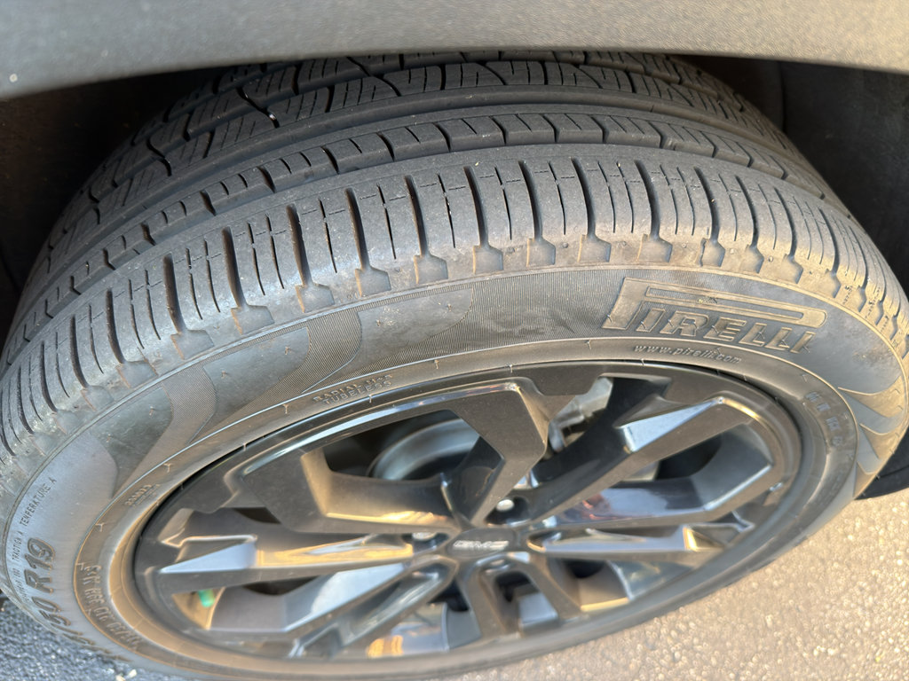 Used 2019 GMC Terrain SLT w/ Preferred Package AWD/4WD image 5