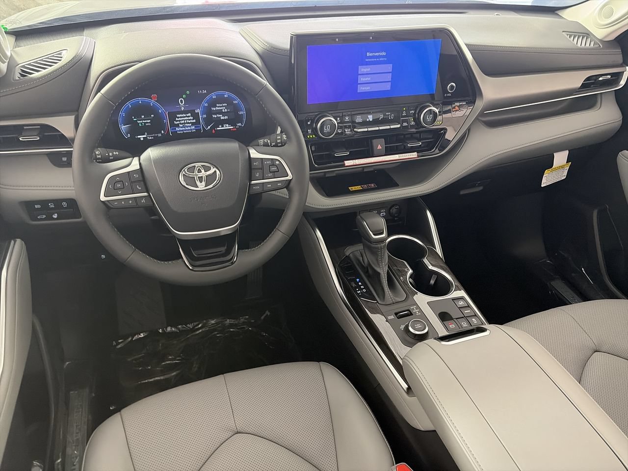 New 2026 Toyota Highlander Limited AWD/4WD image 21