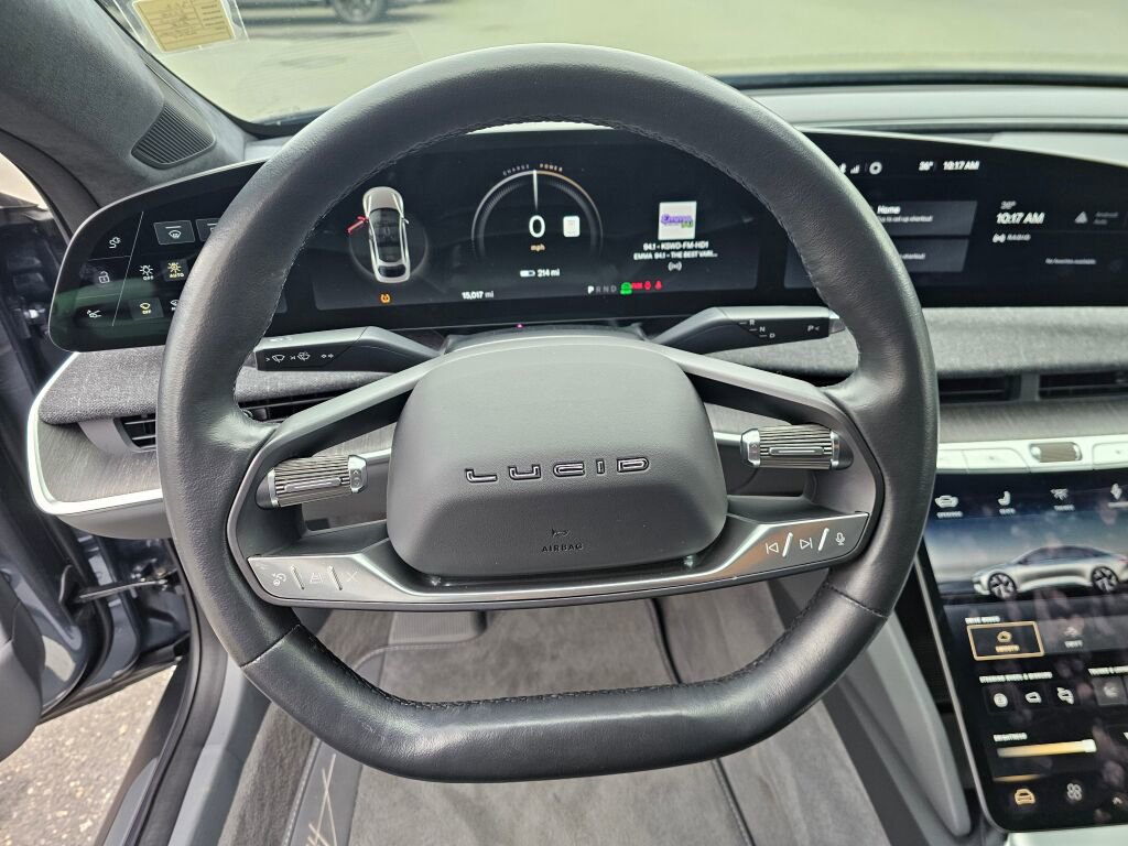 Used 2024 Lucid Air Touring image 26