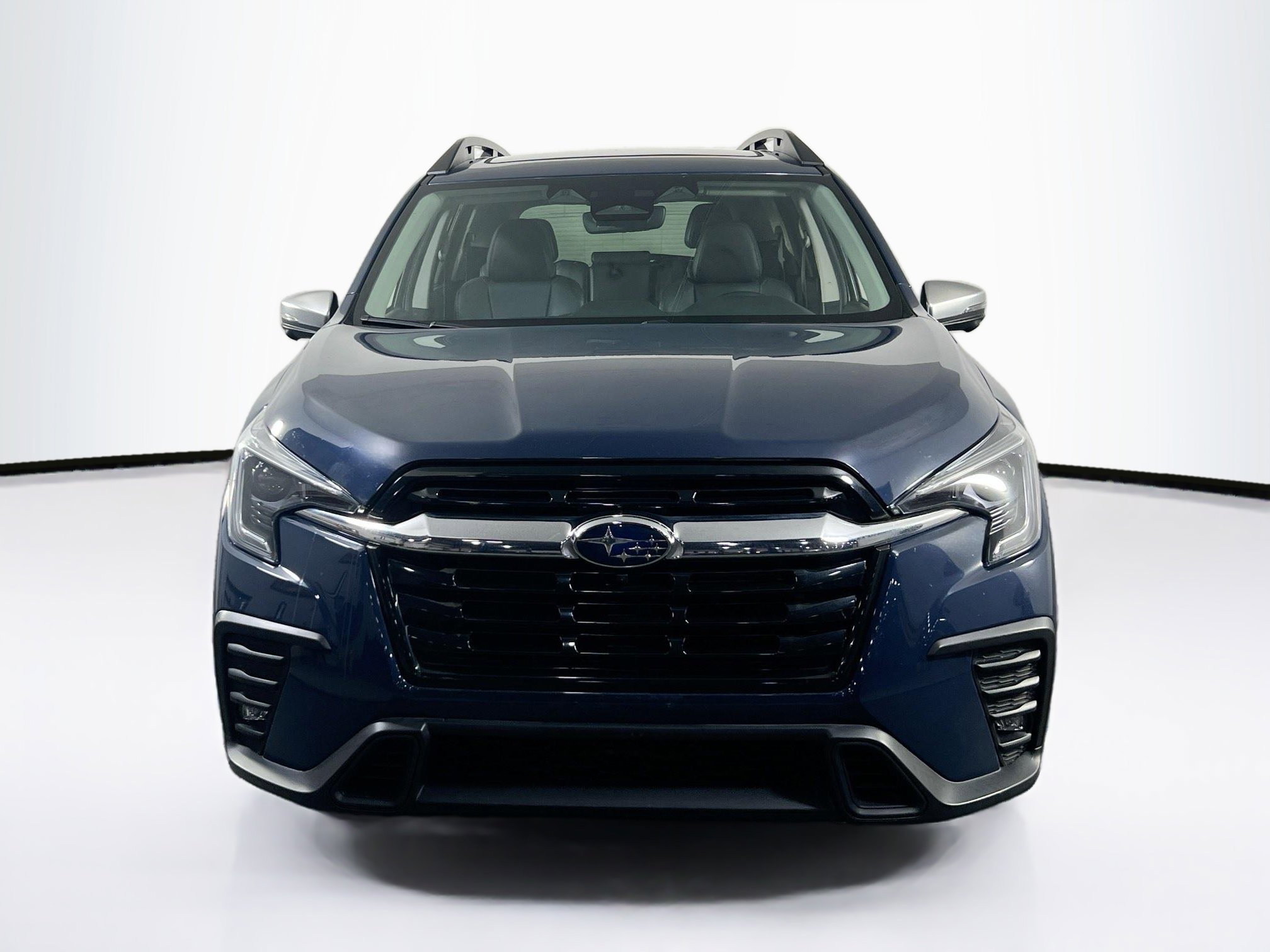 Used 2023 Subaru Ascent Limited w/ Technology Package image 2