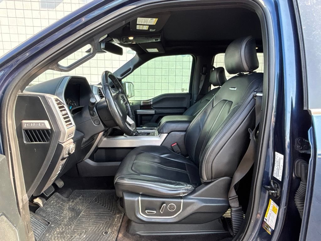 Used 2016 Ford F150 Platinum w/ Equipment Group 701A Luxury AWD/4WD image 3