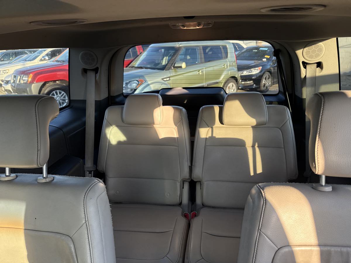 Used 2011 Ford Flex SEL w/ Rapid Spec Order Code FWD image 13