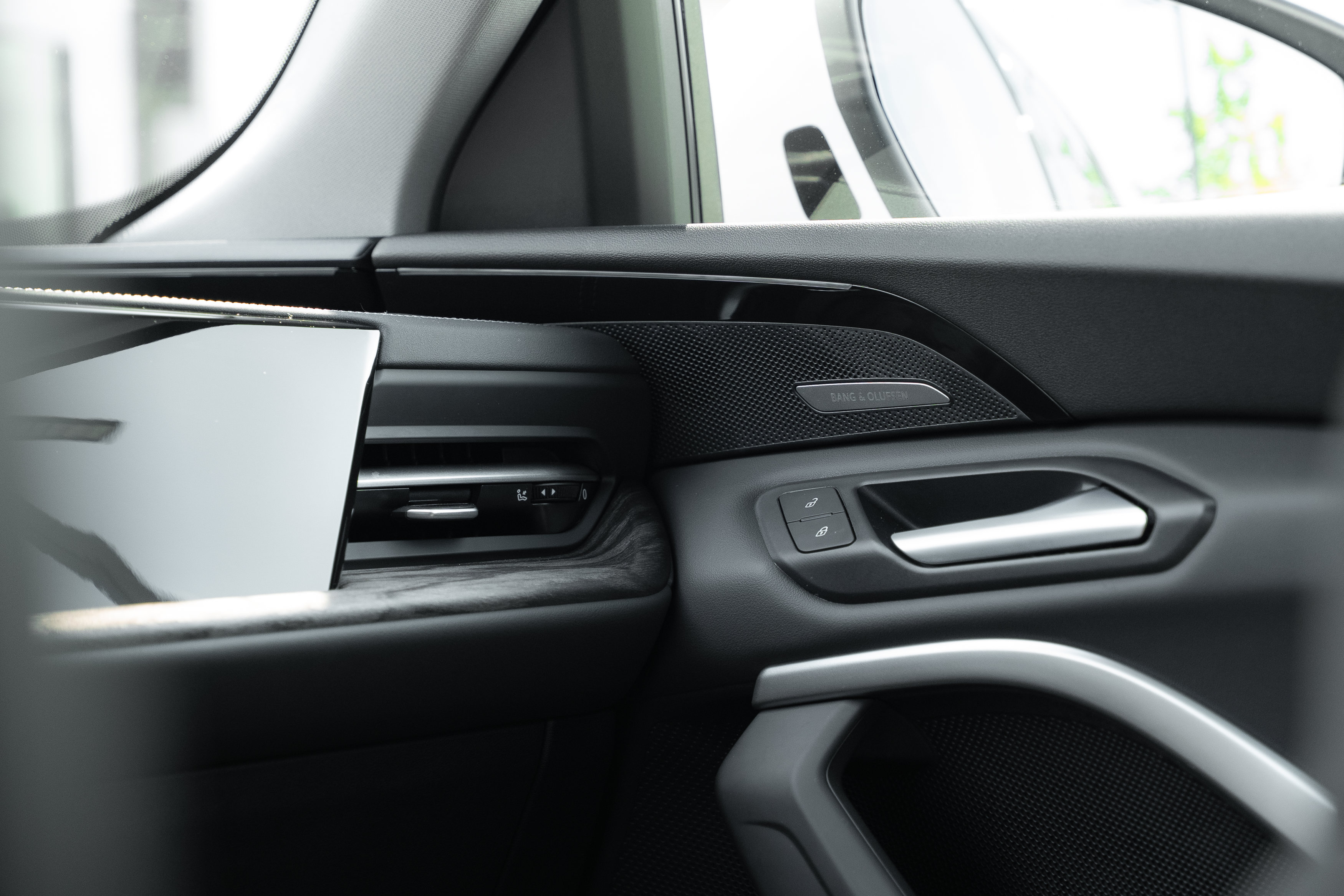 Certified 2025 Audi Q5 Premium Plus w/ Premium Plus AWD/4WD image 14