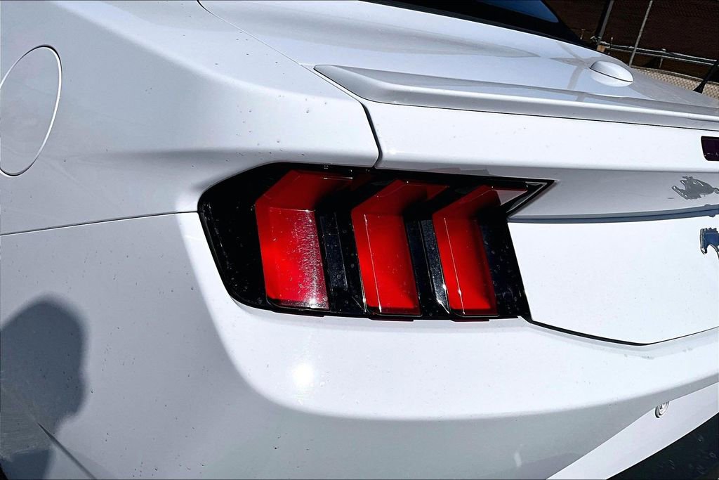 Used 2025 Ford Mustang Premium image 28