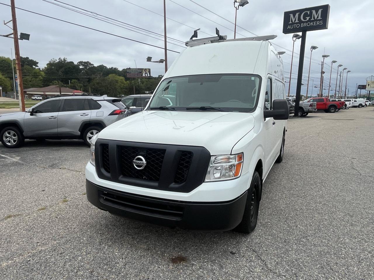 Used 2018 Nissan NV 2500 SV RWD image 8