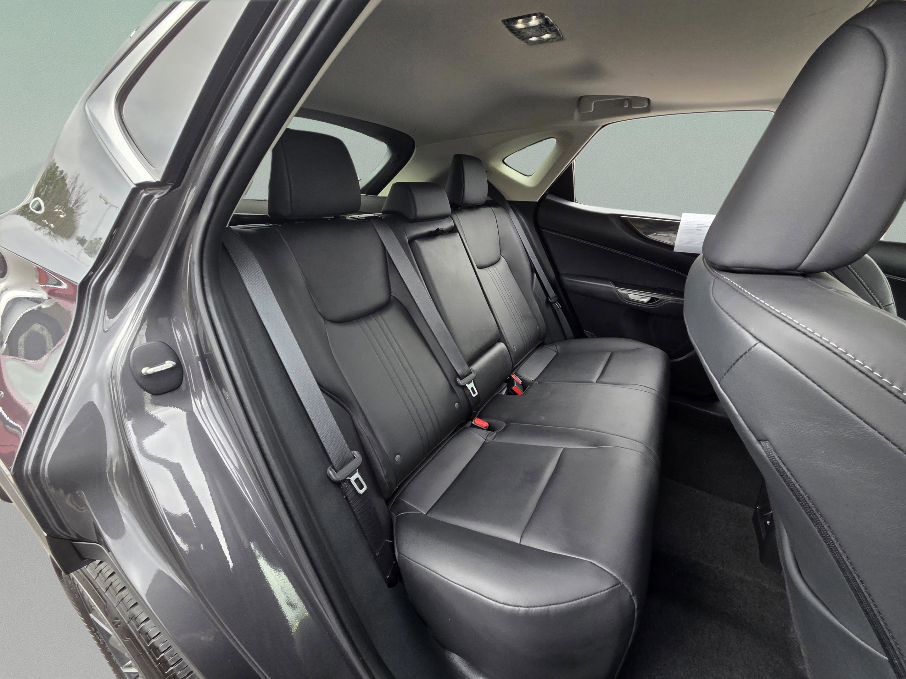 Certified 2025 Lexus NX 250 FWD w/ Towing Package (2000 Lbs) image 28