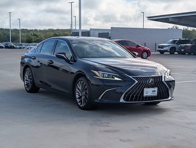 Used 2025 Lexus ES 300h w/ Technology Package FWD image 7