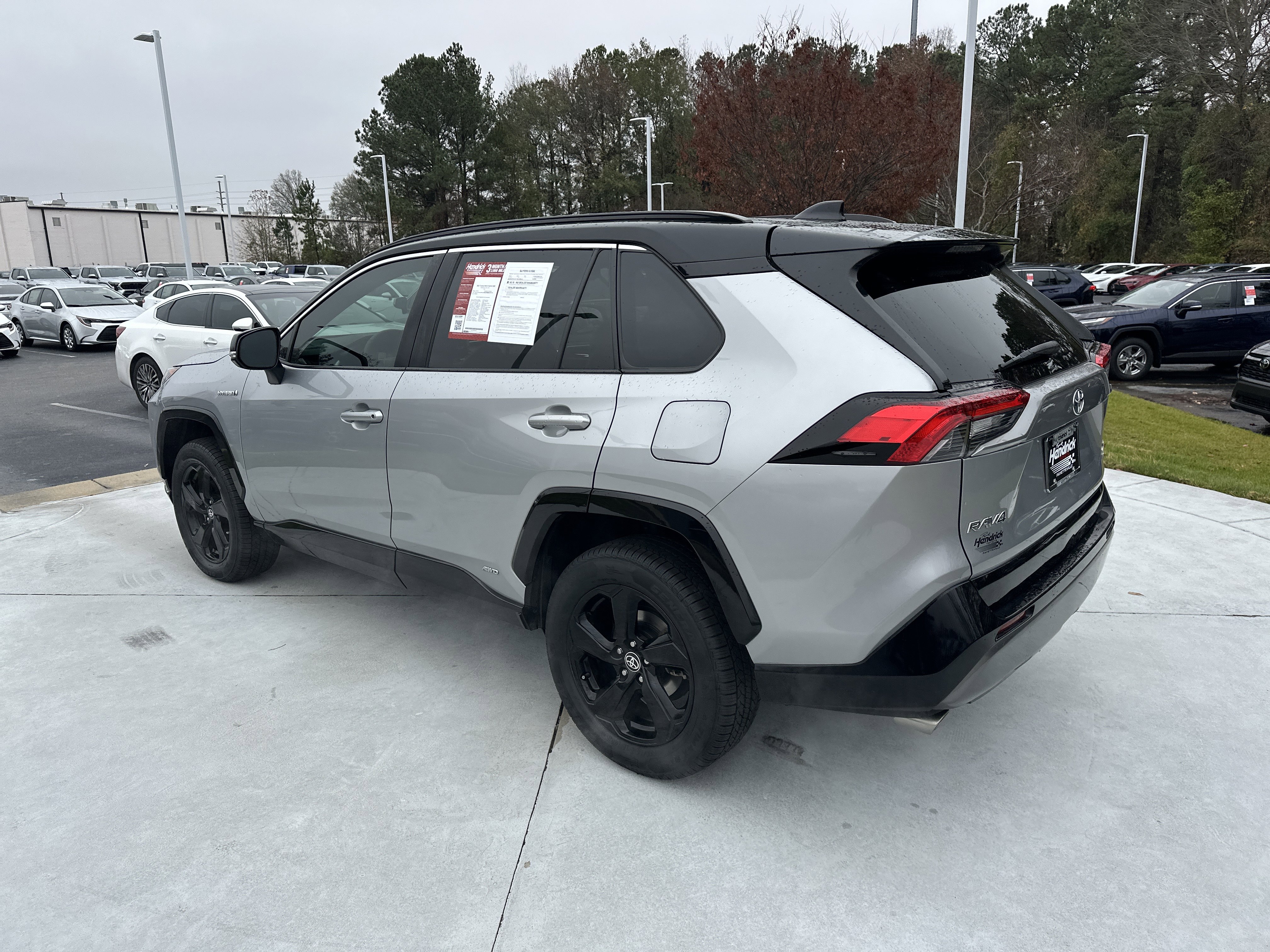 Used 2021 Toyota RAV4 XSE w/ XSE Grade Weather Package image 8
