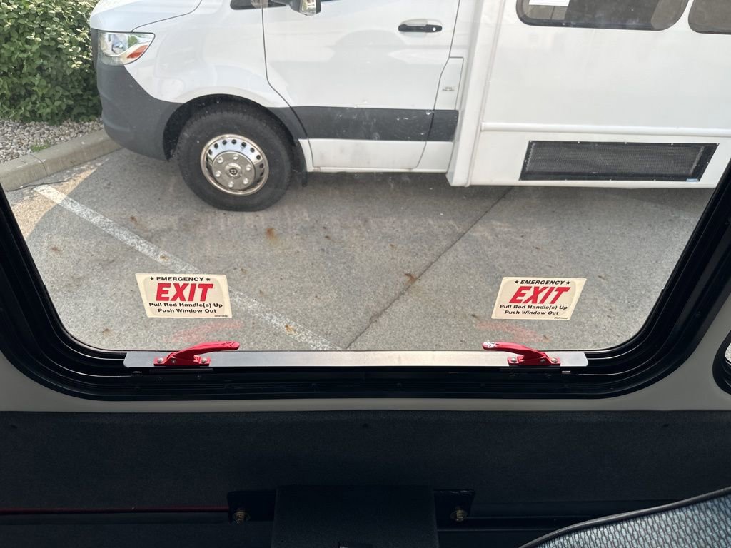 Used 2022 Mercedes-Benz Sprinter 3500 image 60