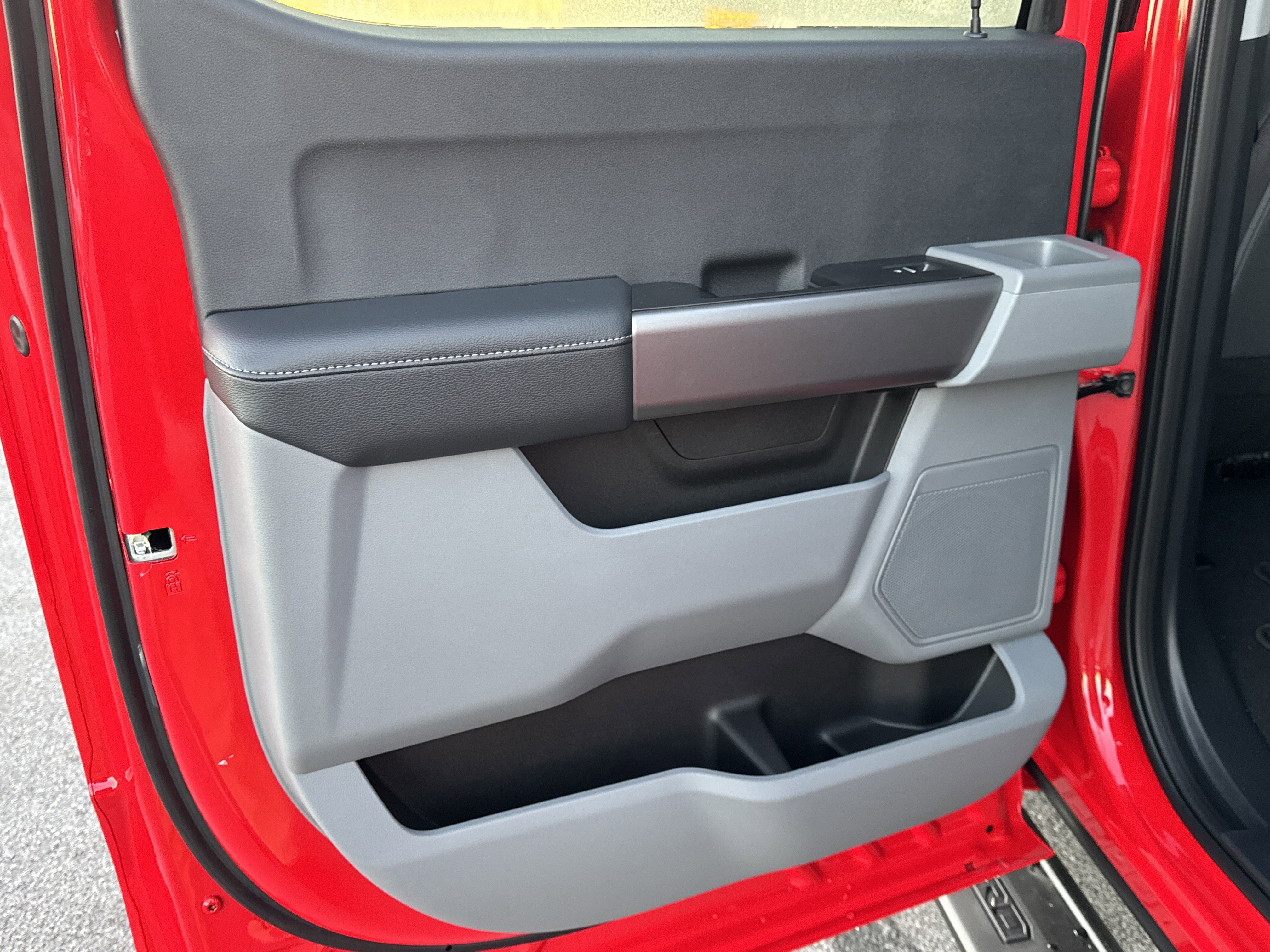 New 2026 Ford F250 4x4 Crew Cab Super Duty image 21