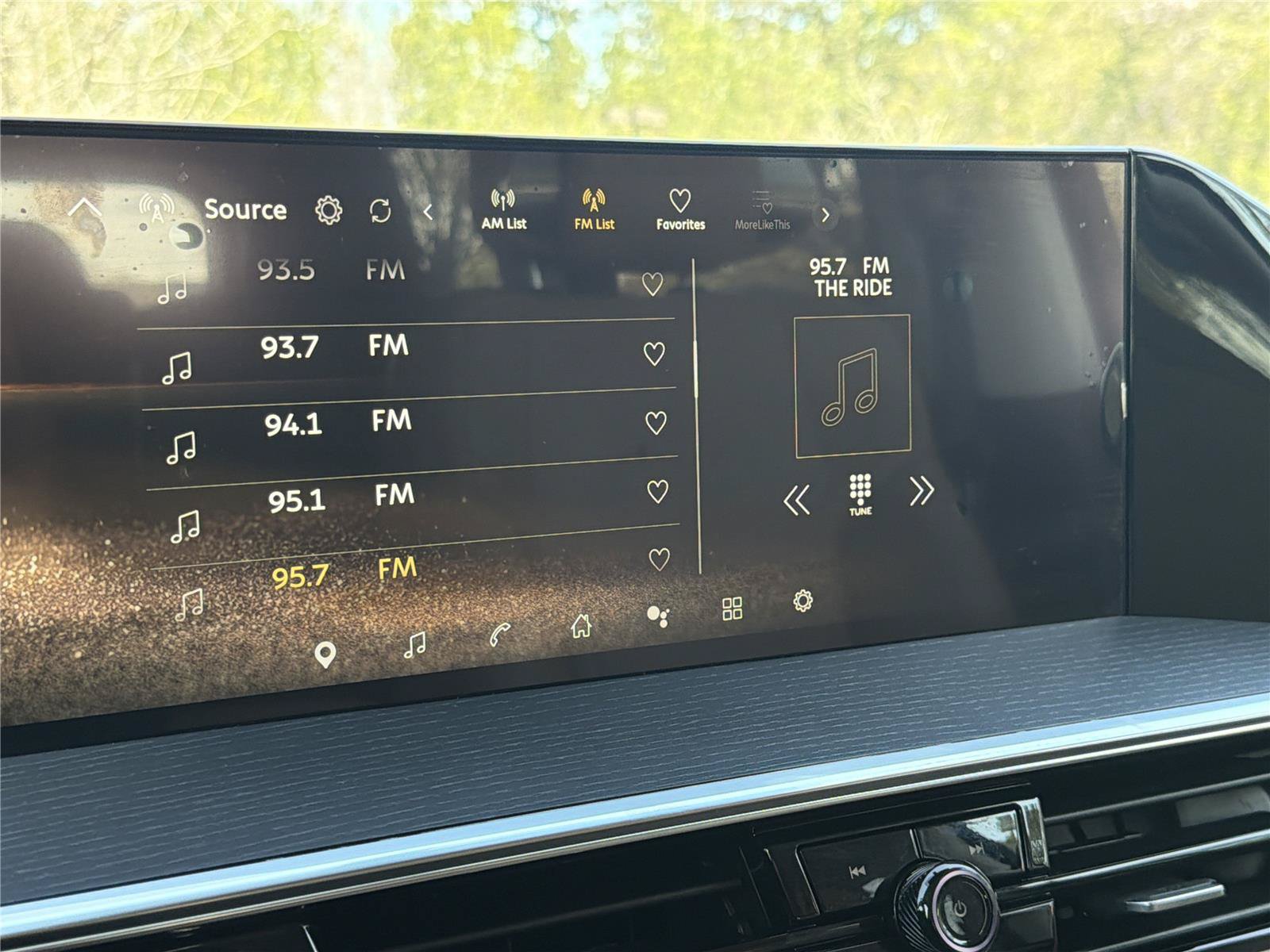 Used 2025 INFINITI QX80 Sensory AWD/4WD image 9