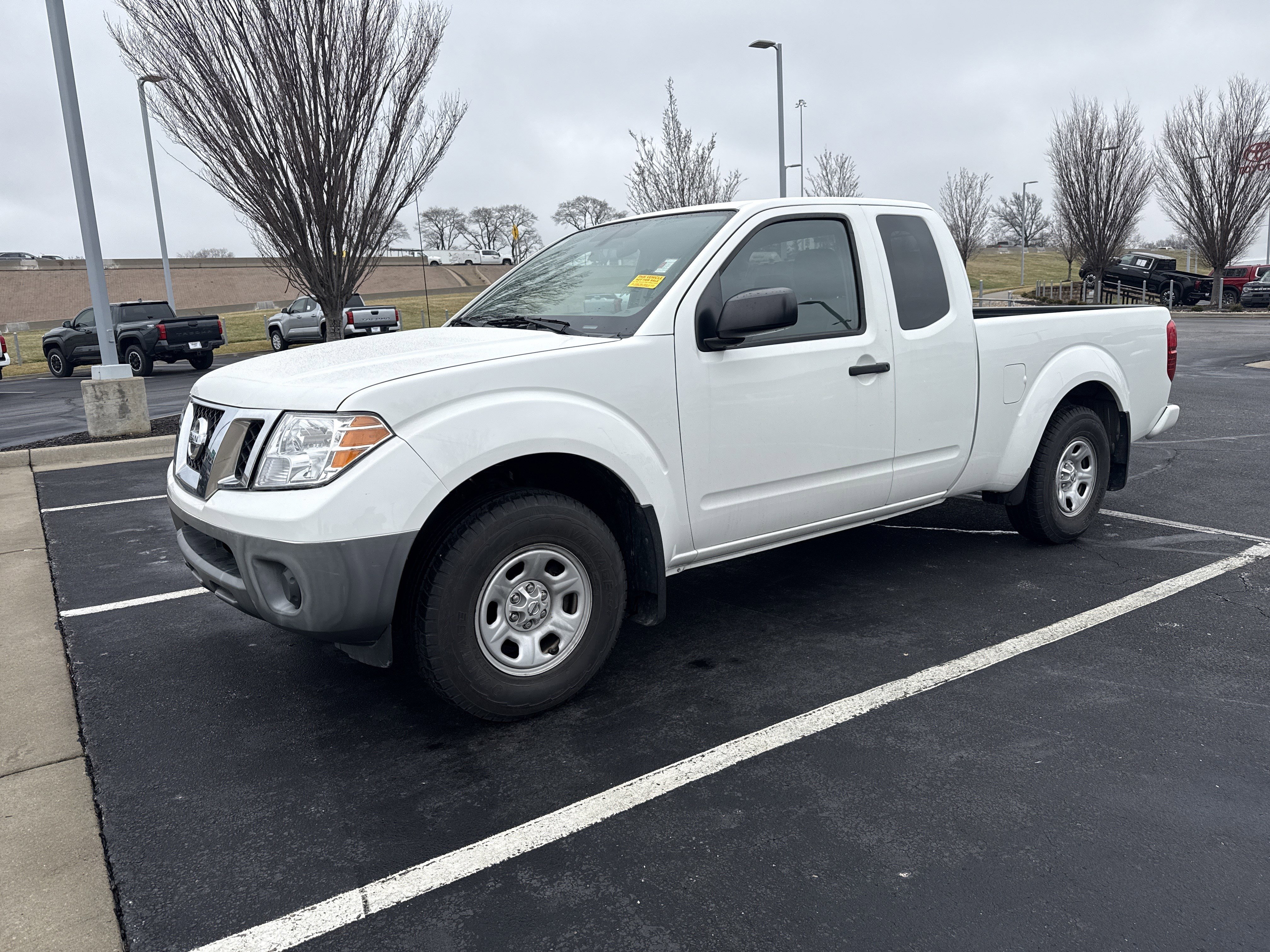 Used 2019 Nissan Frontier S image 5
