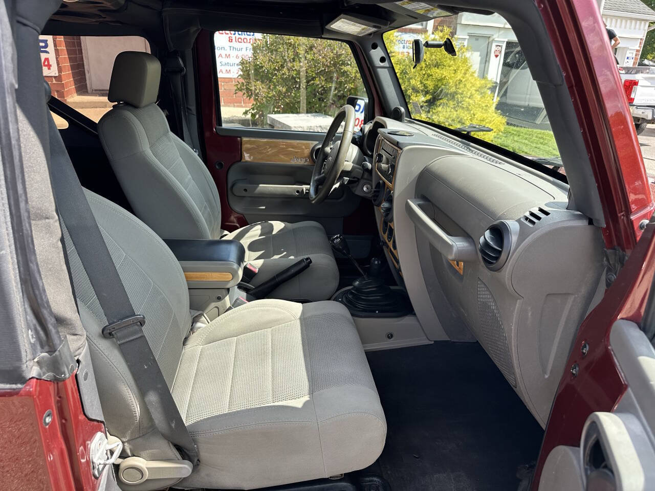 Used 2007 Jeep Wrangler Sahara w/ PWR Convenience Group AWD/4WD image 21