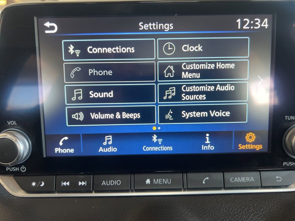 Used 2025 Nissan Sentra SV image 37