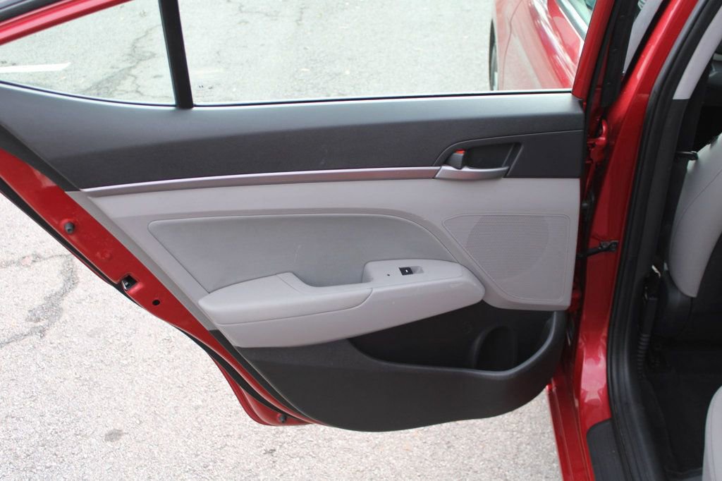 Used 2018 Hyundai Elantra SEL image 19