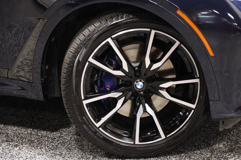 Used 2019 BMW X7 xDrive50i w/ M Sport Package AWD/4WD image 4