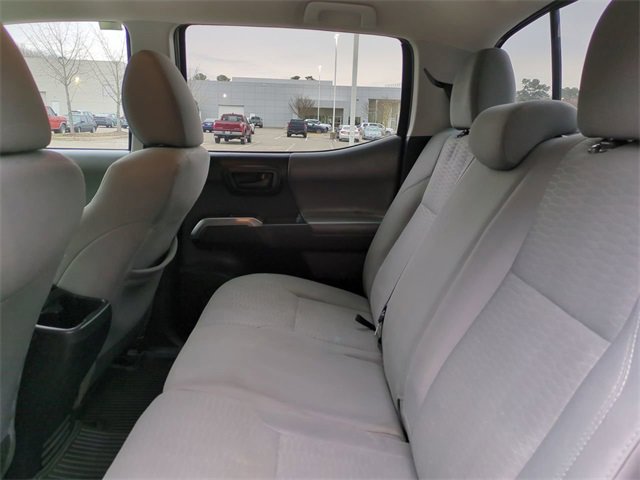 Used 2016 Toyota Tacoma SR5 w/ SR5 Appearance Package (SN) image 14