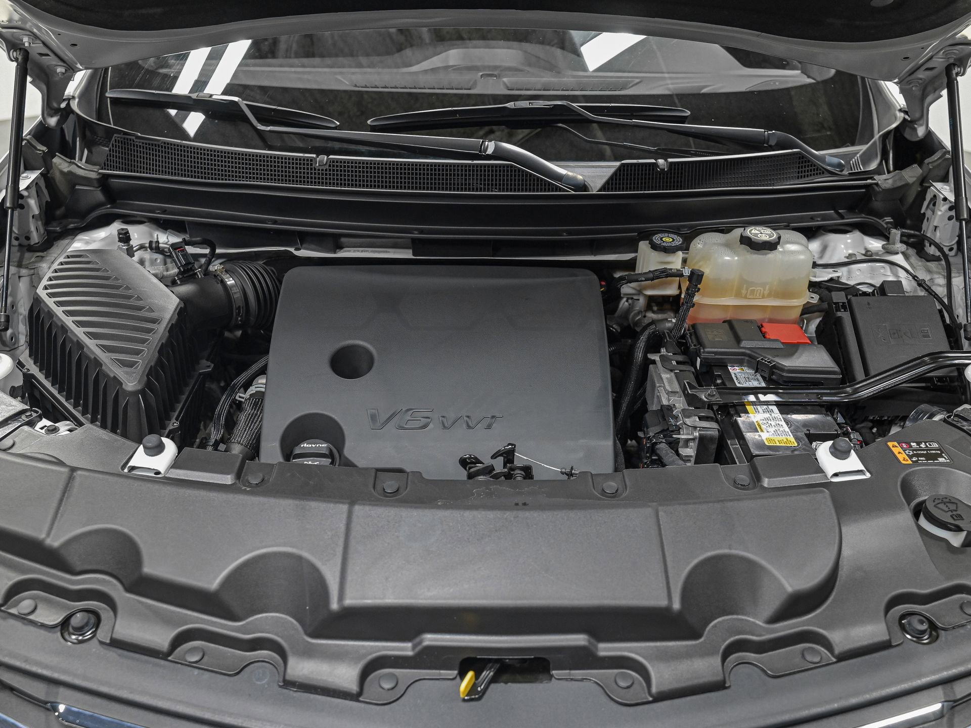 Used 2023 Chevrolet Traverse LT w/ LT Premium Package image 11