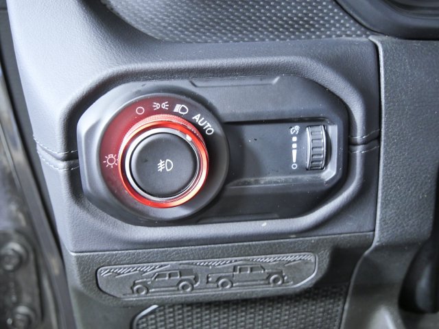 Used 2025 Jeep Wrangler Unlimited Rubicon AWD/4WD image 22