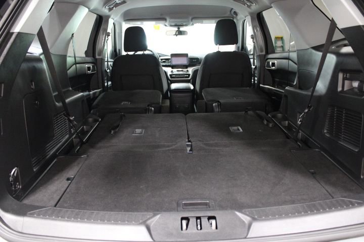 Used 2023 Ford Explorer XLT image 61