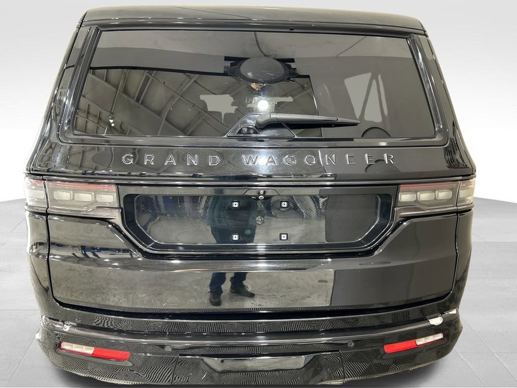 Used 2024 Jeep Grand Wagoneer L Series II w/ Quick Order Packagew 28T image 4