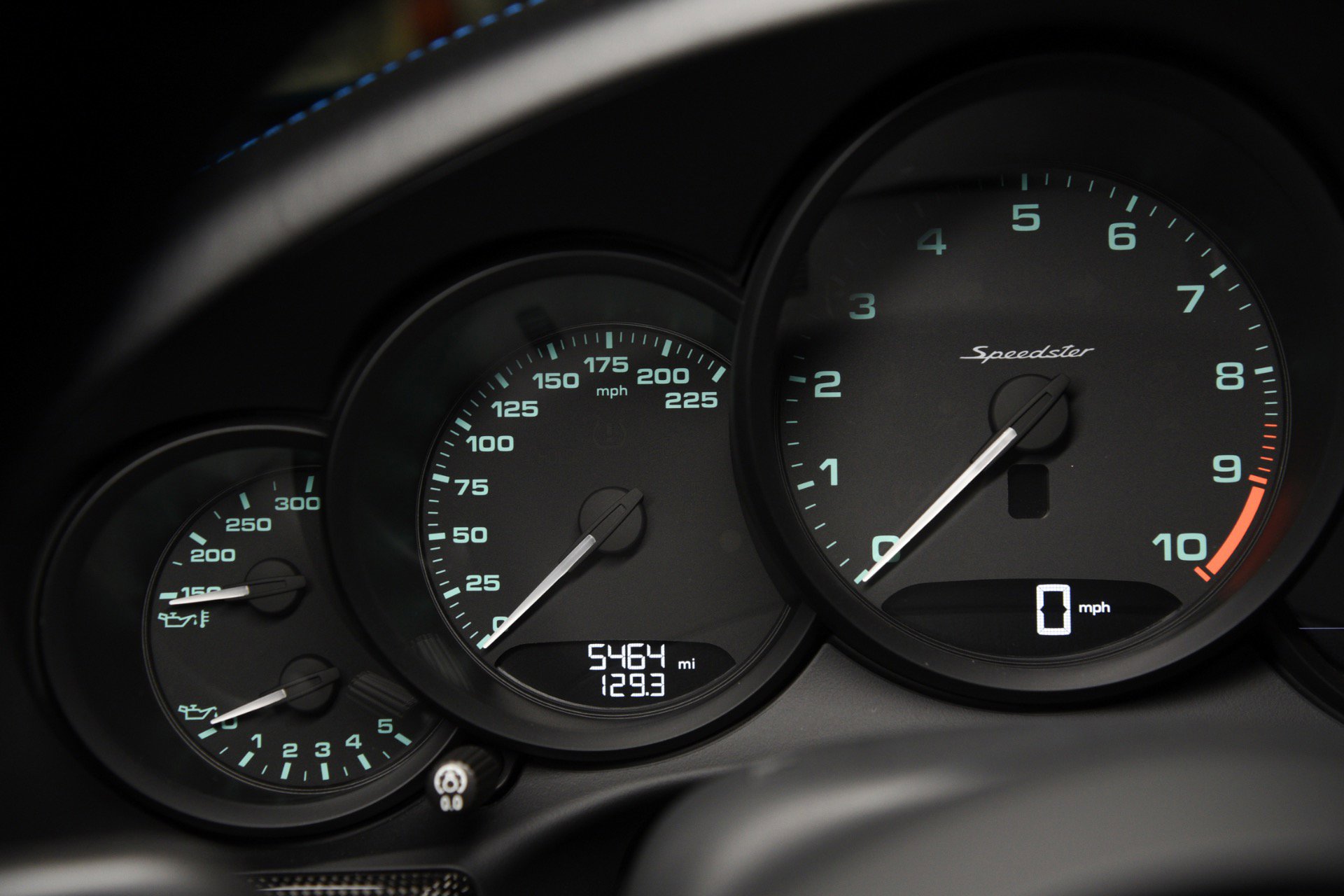 Used 2019 Porsche 911 Speedster RWD image 28