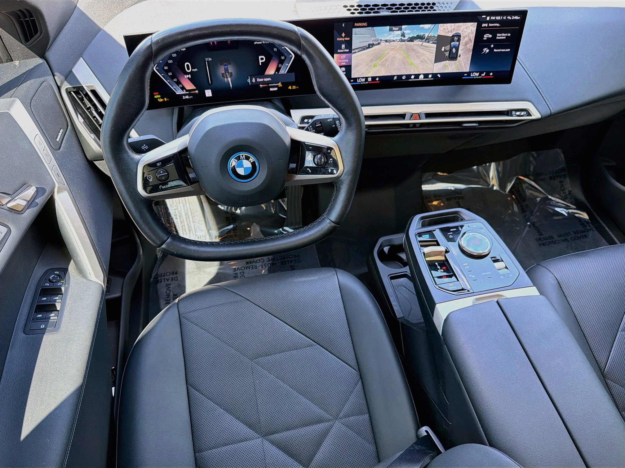 Used 2024 BMW iX xDrive50 w/ Premium Package AWD/4WD image 18