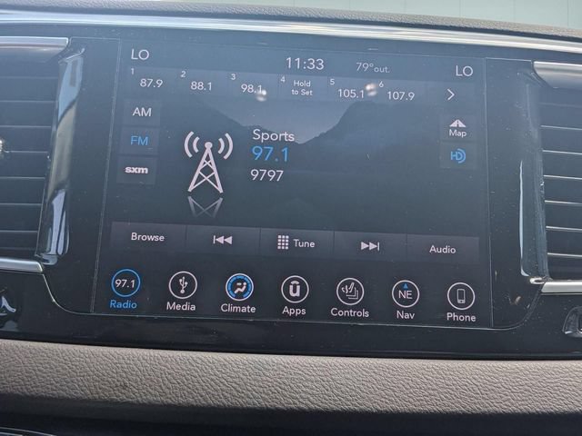 Used 2018 Chrysler Pacifica Touring-L Plus FWD image 23