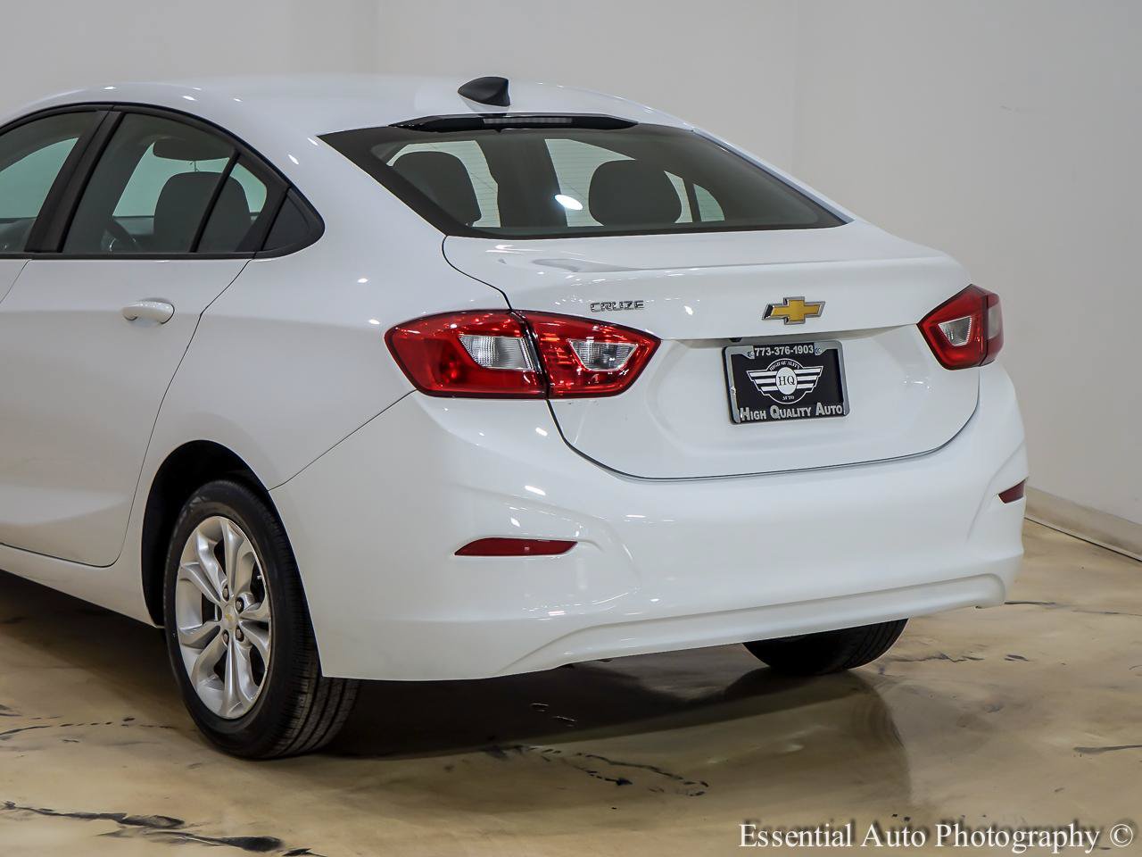 Used 2019 Chevrolet Cruze LS w/ LS Convenience Package FWD image 9