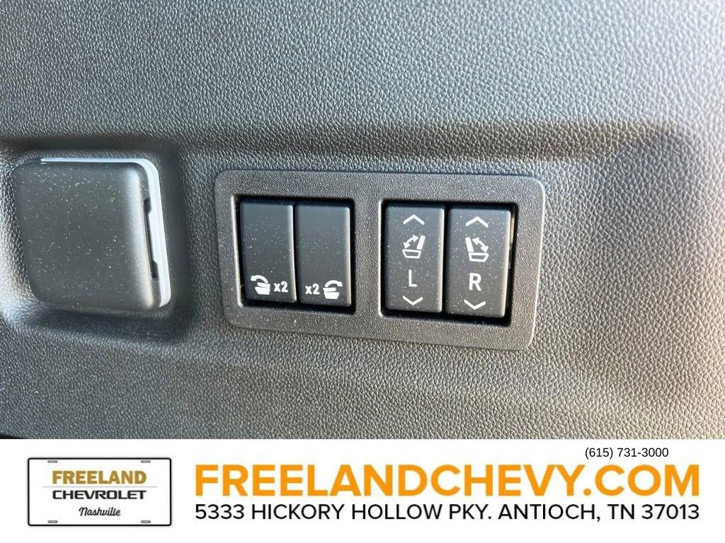 New 2026 Chevrolet Suburban Premier w/ Sun And Tow Package image 8