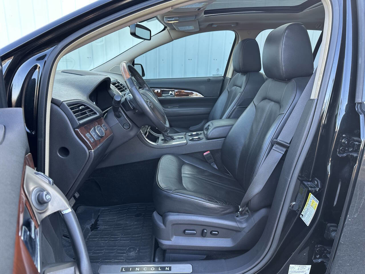 Used 2015 Lincoln MKX FWD w/ Equipment Group 102A image 13