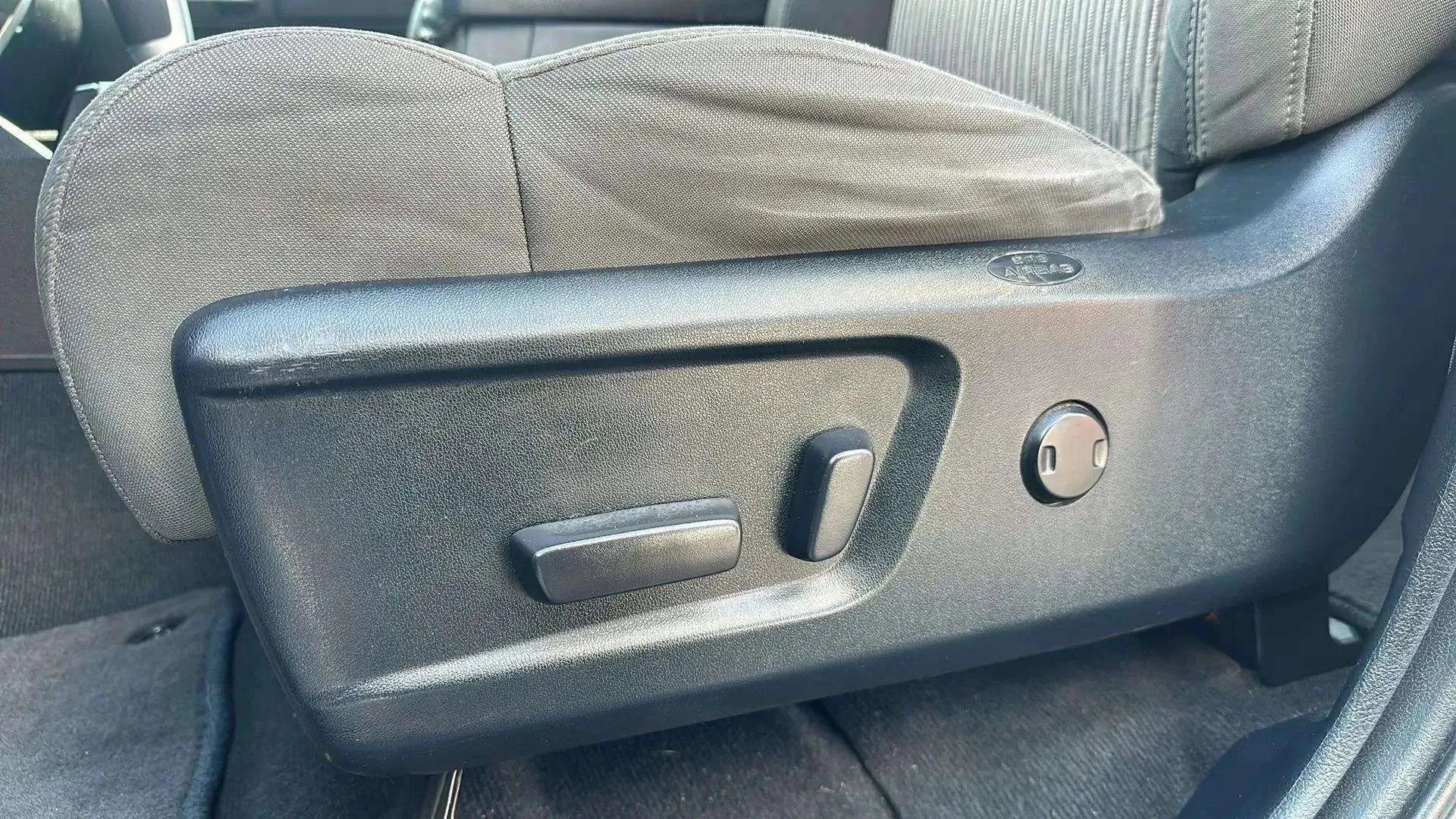 Used 2015 Toyota Tundra SR5 image 15