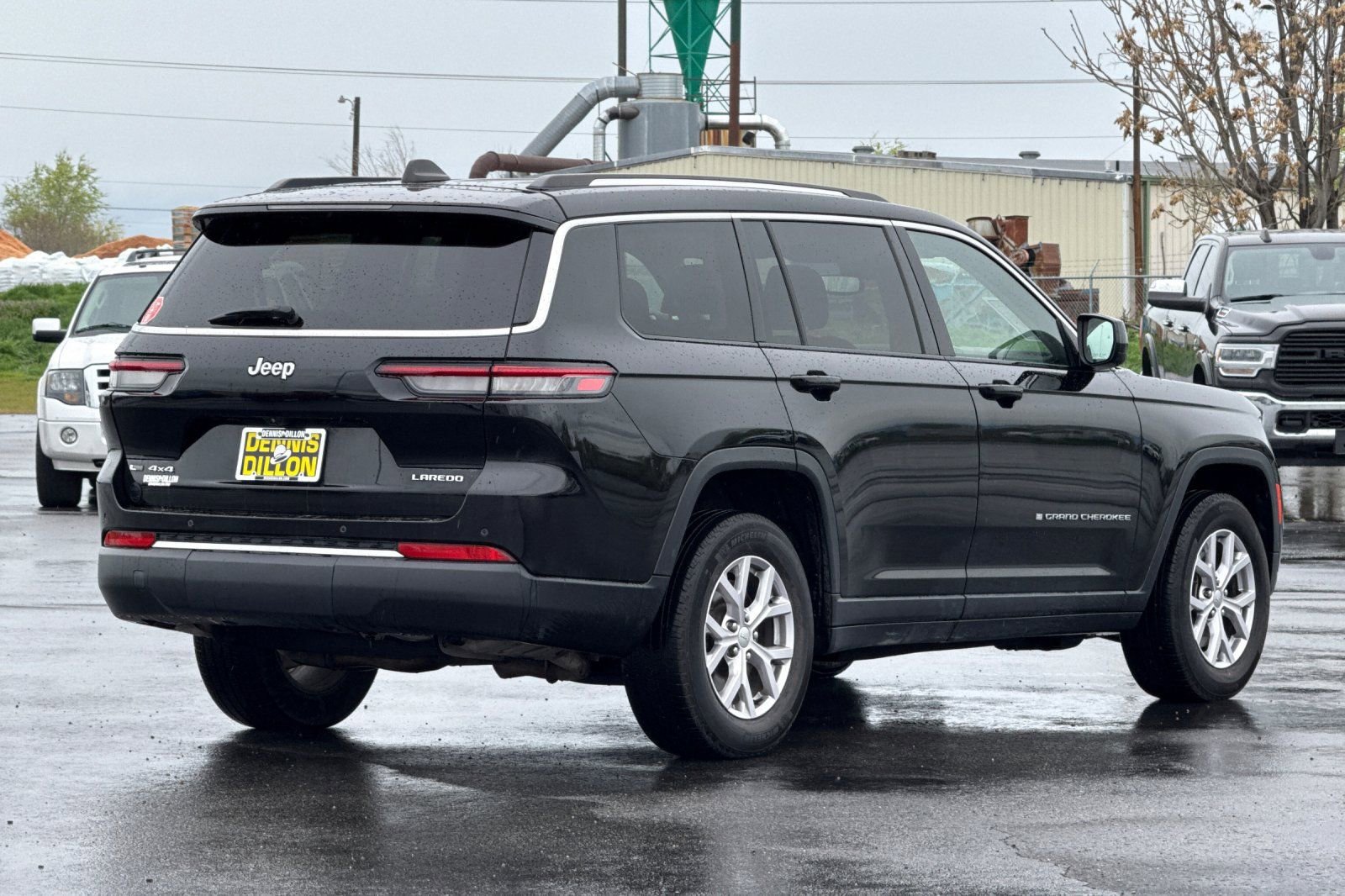 Used 2021 Jeep Grand Cherokee L Laredo w/ Luxury Tech Group I AWD/4WD image 4