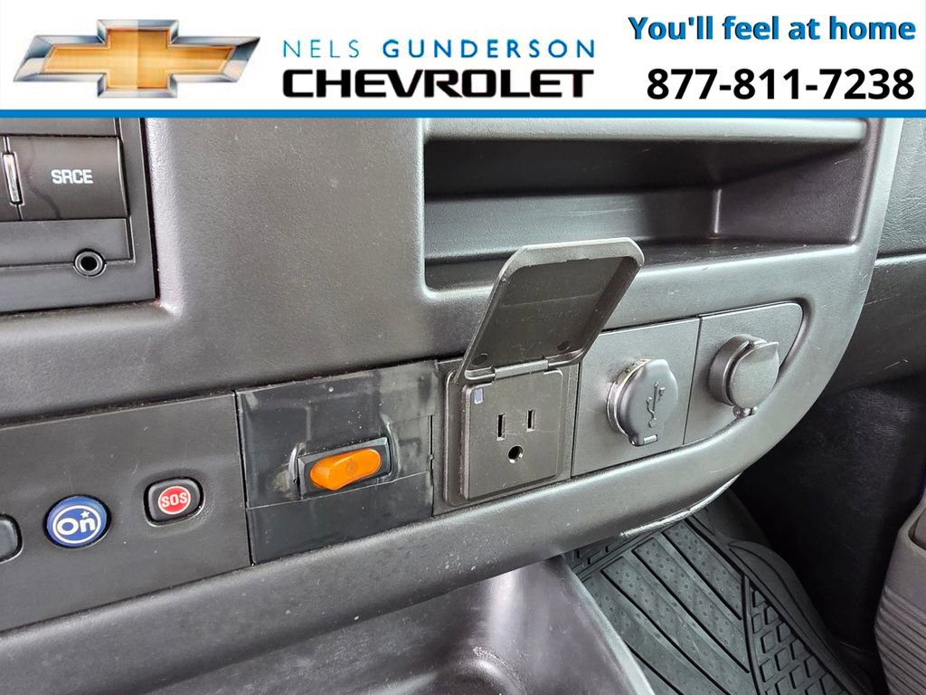 Used 2018 GMC Savana 2500 w/ Driver Convenience Package image 18