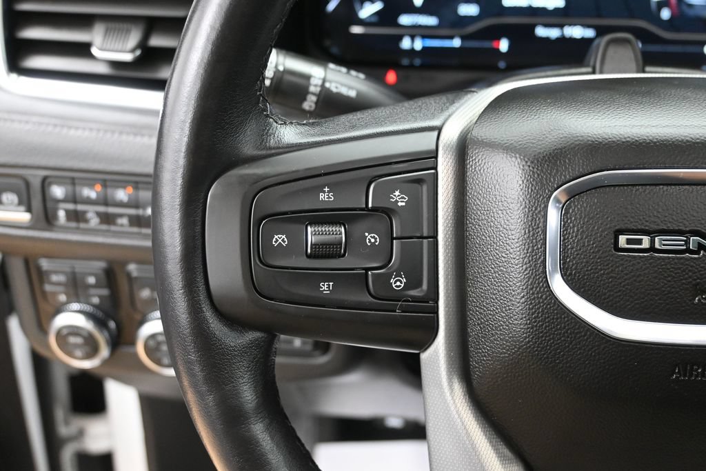 Used 2023 GMC Yukon Denali w/ Denali Reserve Package AWD/4WD image 10