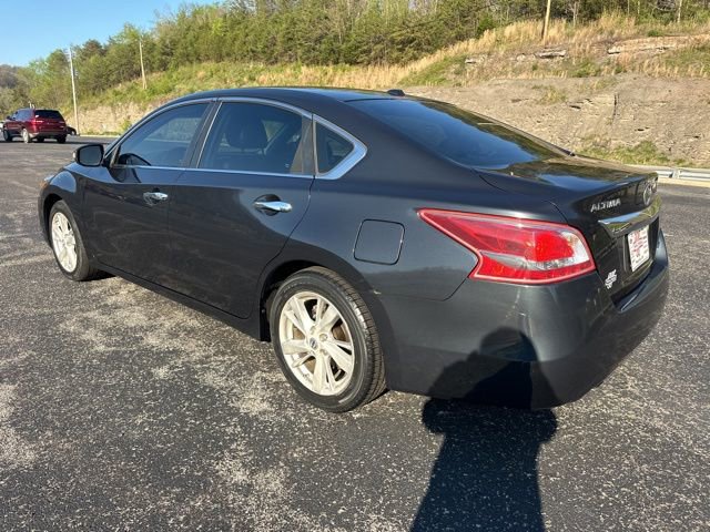 Used 2013 Nissan Altima 2.5 SL w/ Technology Pkg image 5