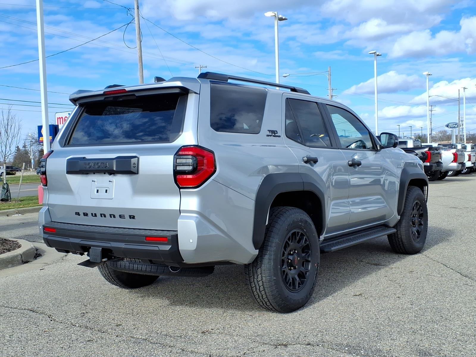 Used 2026 Toyota 4Runner TRD Off-Road Premium AWD/4WD image 2
