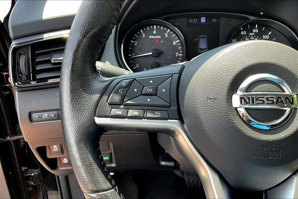 Used 2021 Nissan Rogue Sport SV AWD/4WD image 12