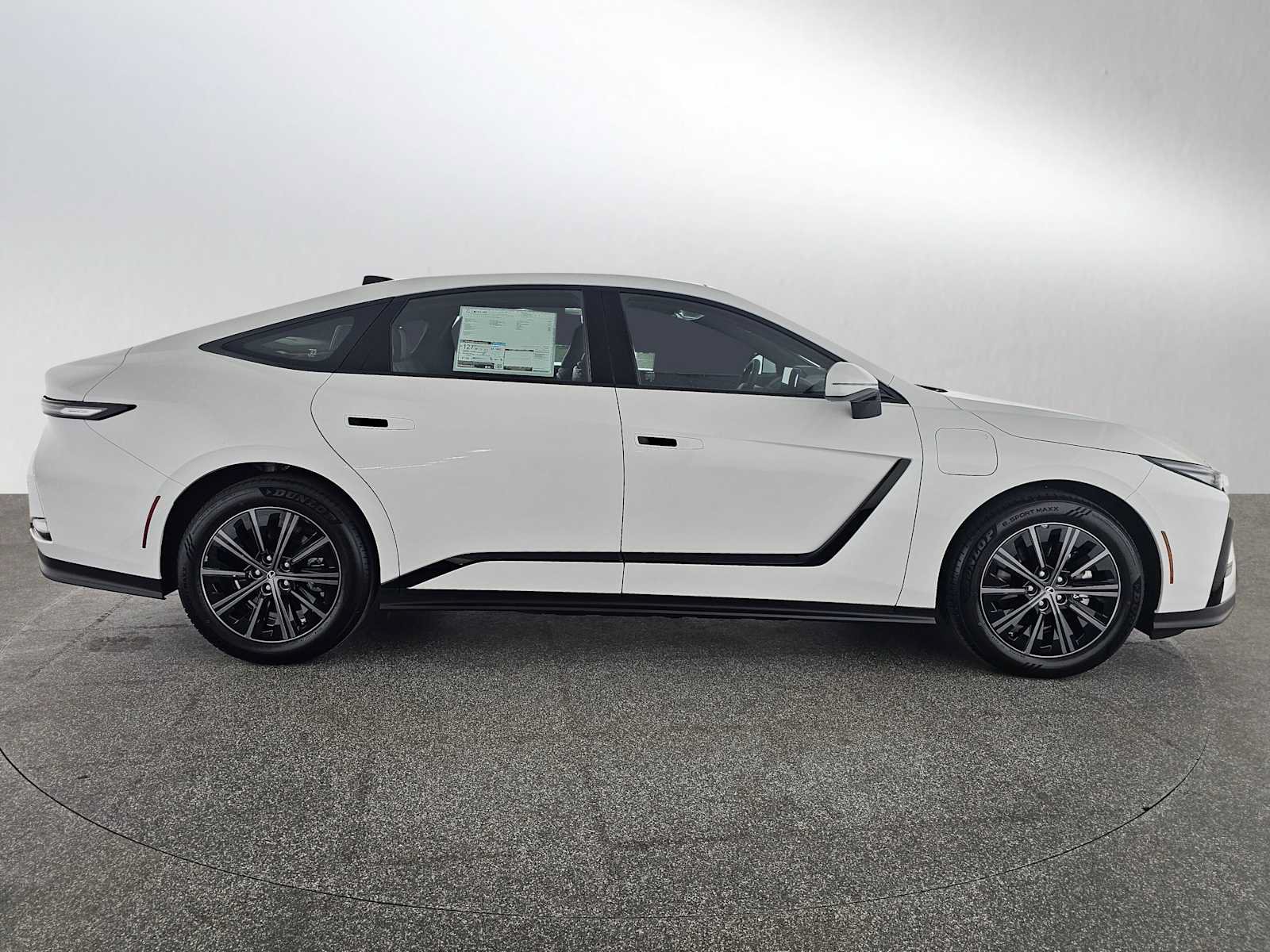 New 2026 Lexus ES 350e FWD image 2