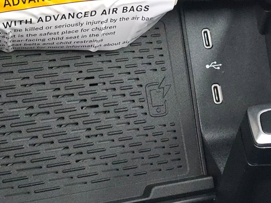 New 2025 Mercedes-Benz GLE 53 AMG 4MATIC image 32