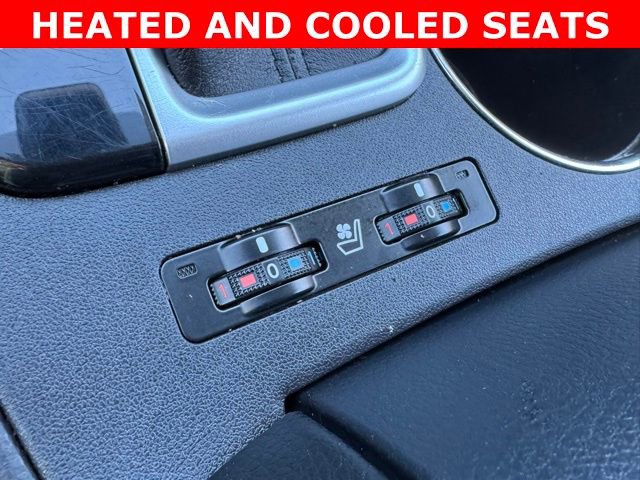 Certified 2019 Toyota Highlander Limited image 16