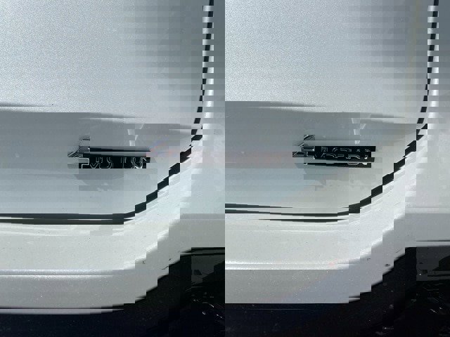 New 2025 Volkswagen Tiguan SE R-Line image 16