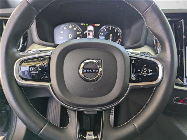 Used 2019 Volvo S60 T5 R-Design image 14