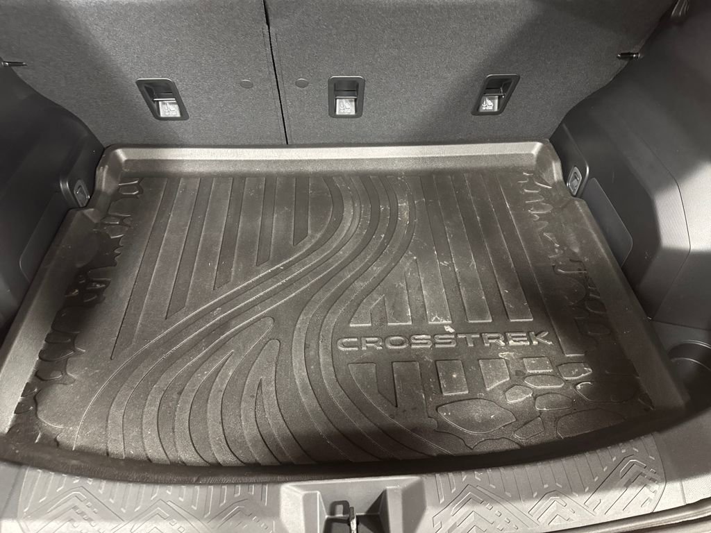 Used 2025 Subaru Crosstrek 2.0i Premium image 31