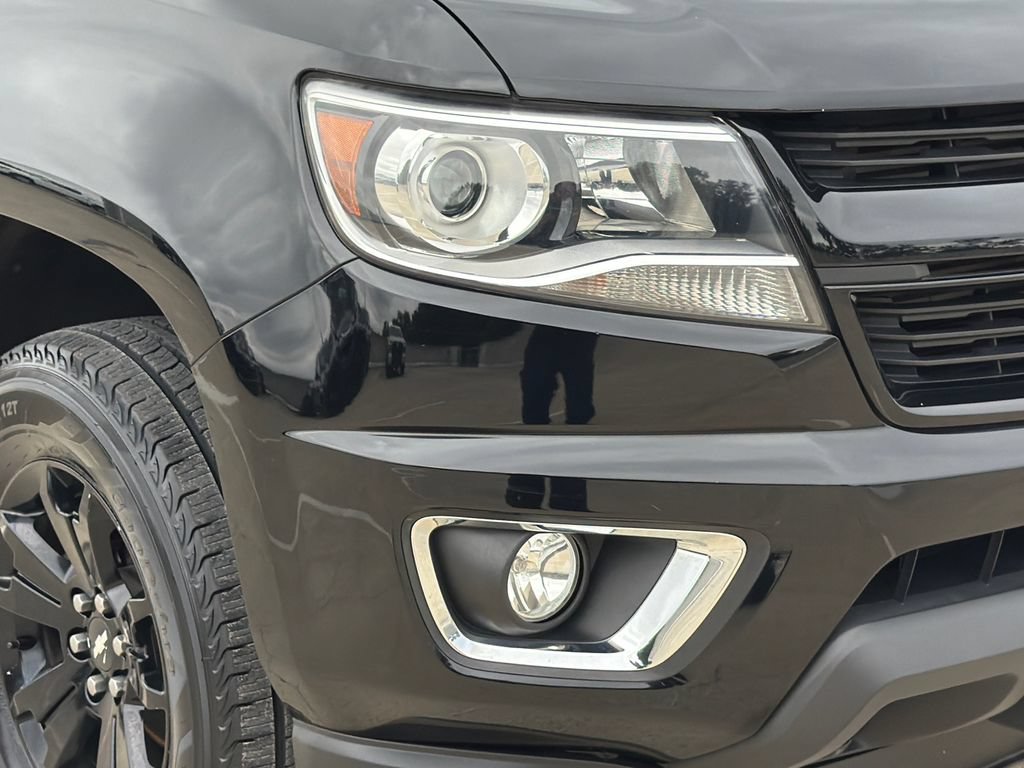 Used 2020 Chevrolet Colorado Z71 w/ Z71 Midnight Edition AWD/4WD image 9