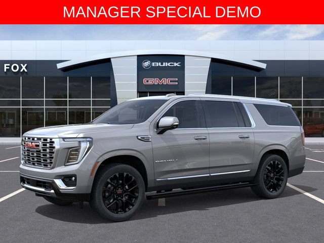 Used 2026 GMC Yukon XL Denali w/ Denali Reserve Package AWD/4WD image 2