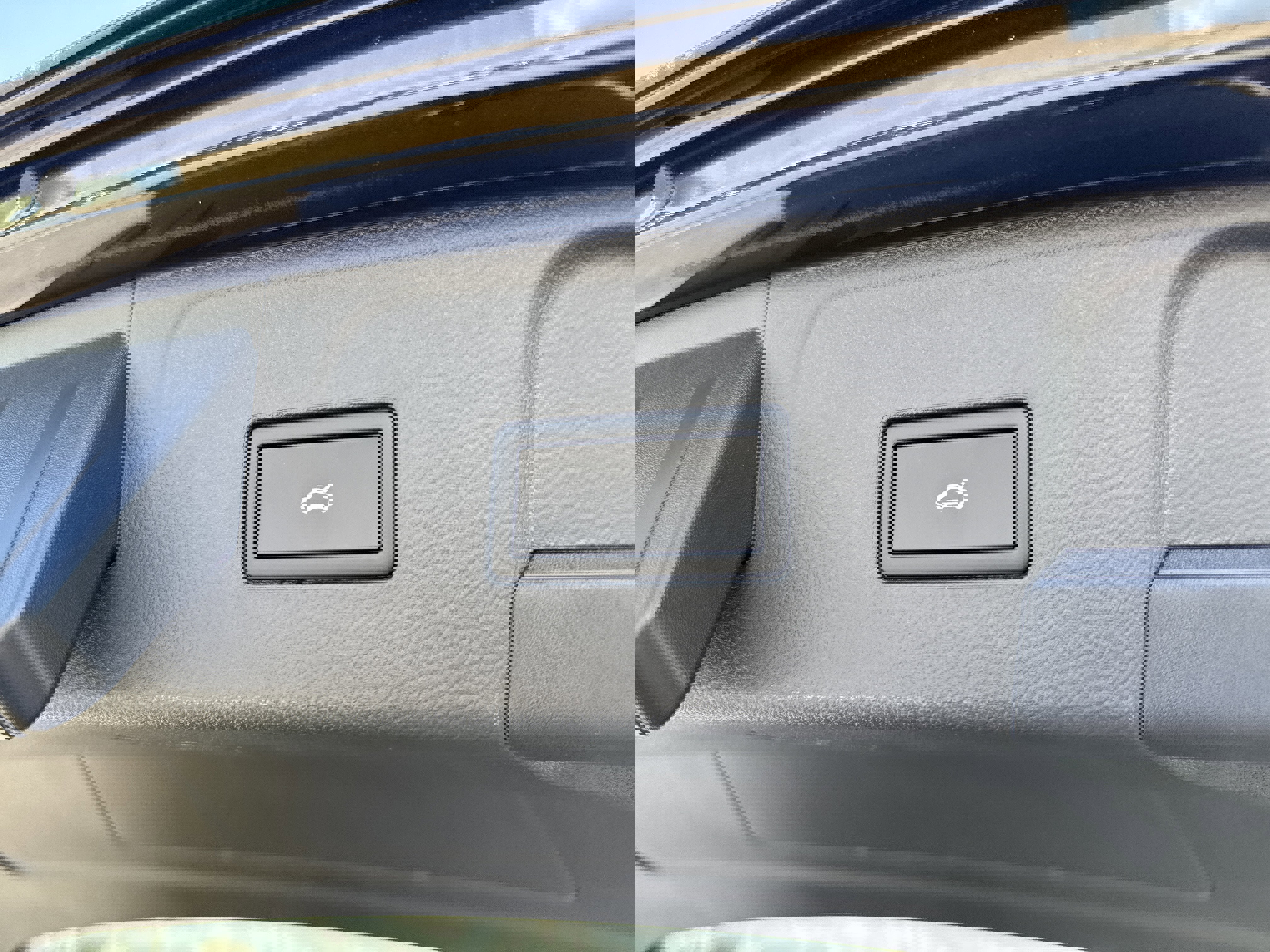 New 2026 Volkswagen Atlas SEL Premium R-Line image 30