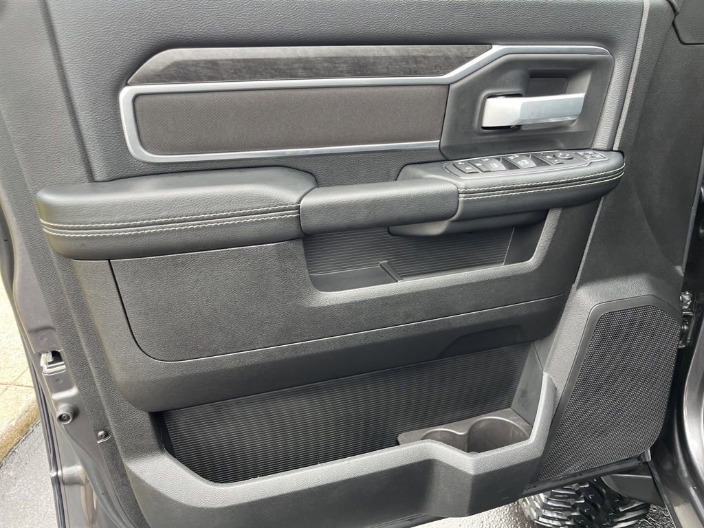 Used 2024 RAM 2500 Big Horn w/ Level 2 Equipment Group AWD/4WD image 30